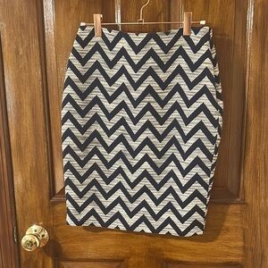 NWT. The Limited Navy and White Chevron‎ Pencil Skirt